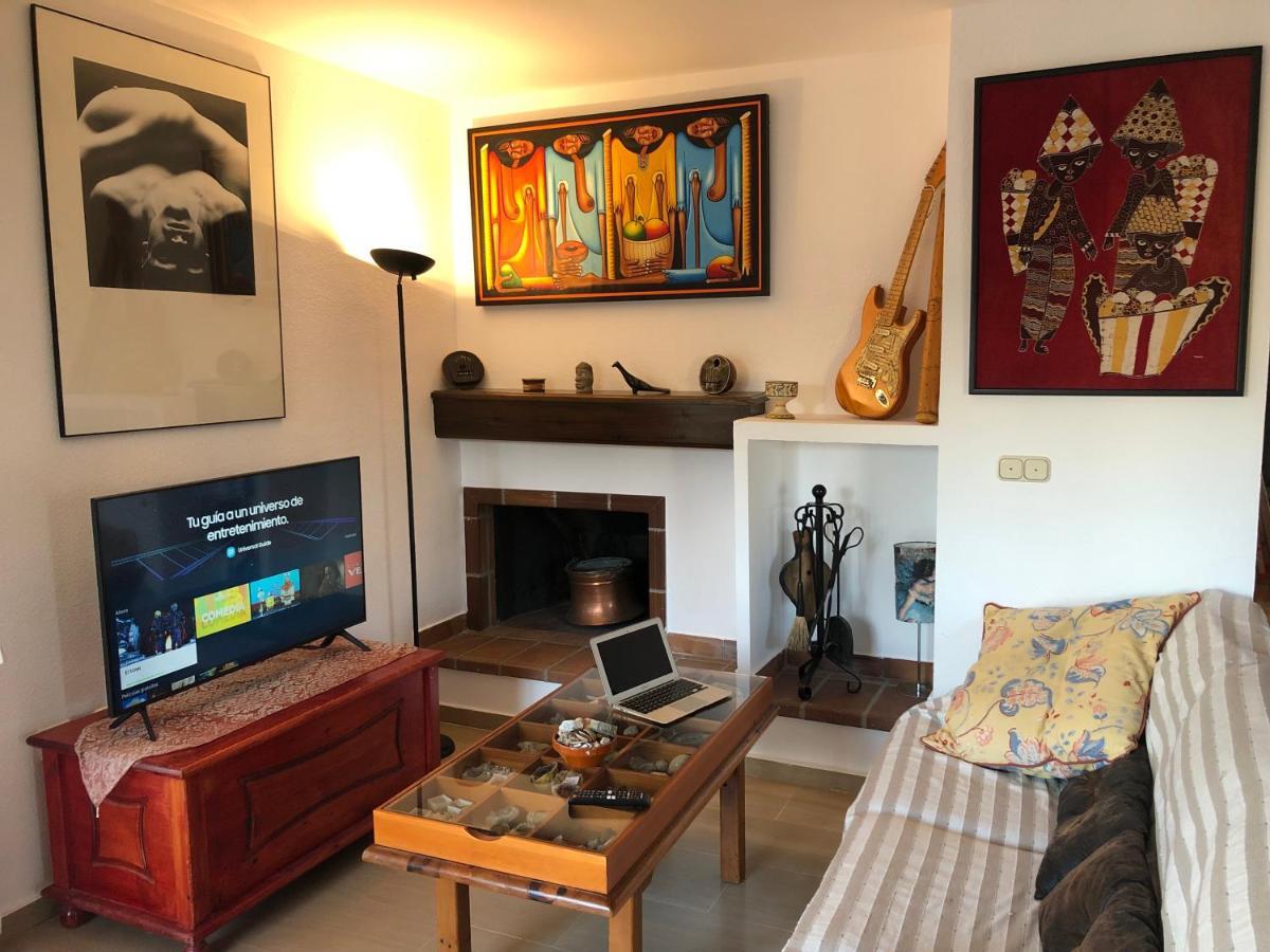 Appartamento Loft Acogedor Con Terraza Y Parking En El Centro Huesca Esterno foto