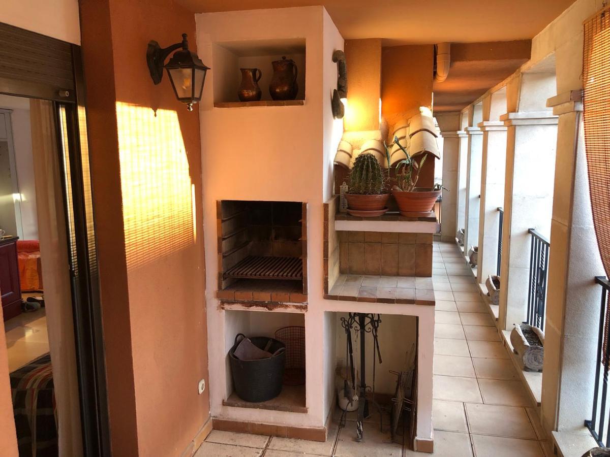 Appartamento Loft Acogedor Con Terraza Y Parking En El Centro Huesca Esterno foto