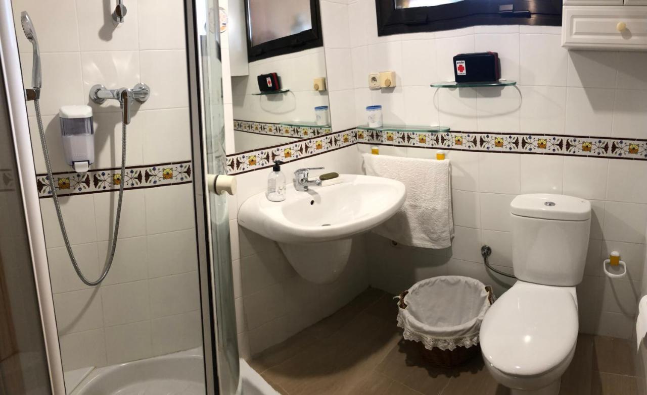 Appartamento Loft Acogedor Con Terraza Y Parking En El Centro Huesca Esterno foto